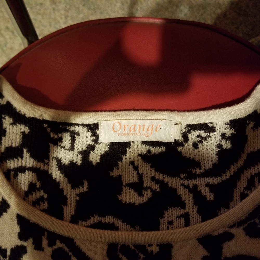 Orange brand long soft sweater - Picture 3 of 4